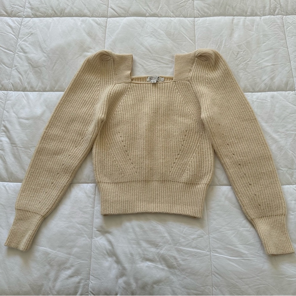 Molly Bracken long puff sleeve cropped cream sweater. Sq neck Sz S. Women’s